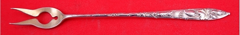 Oyster Fork w/ squash motif  GW 6 1/8